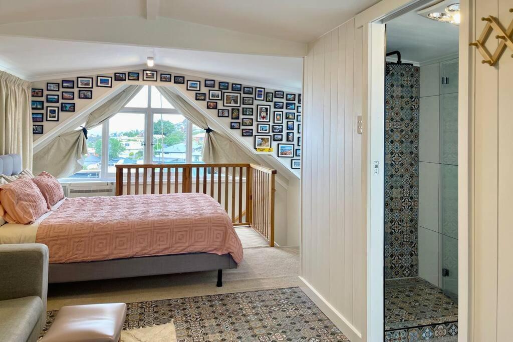 Lovely Brick Cottage With Amazing Water View 호바트 외부 사진